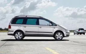 SHARAN 5 siddepladser