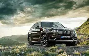 X5 F15 - 7 siddepladser