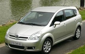 COROLLA VERSO 7 siddepladser