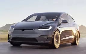 MODEL X 5 siddepladser