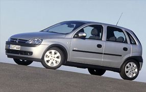 CORSA 3 deurs